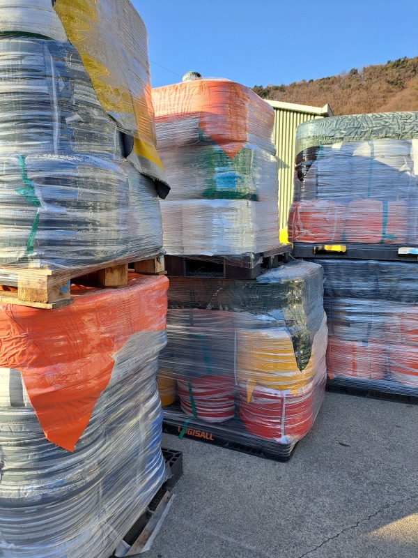 pvc tarp side trim5.jpg